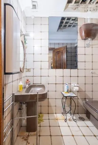 La Casa Magica Via Mameli Гостевой дом
